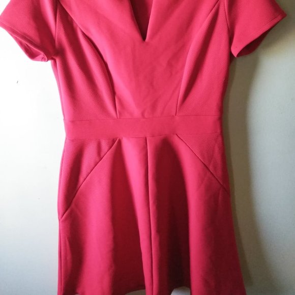 ✨2 for 25✨Attention Short Red Flared Dress - Picture 3 of 5